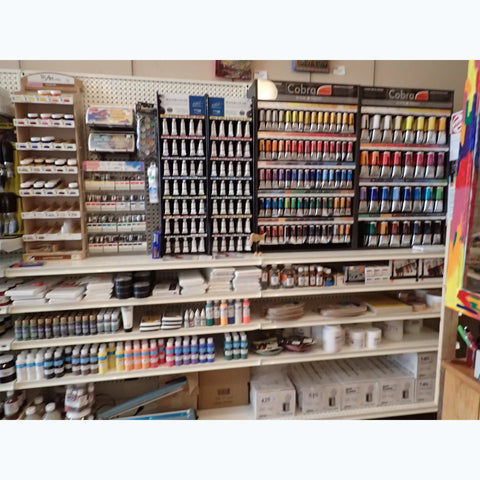 oil paints, talens ,store photo