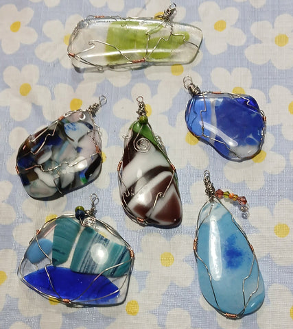 Wire Wrapping Glass Gemstones: Workshop with Jess (Saturday, October 4th, 1-3pm)